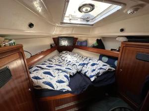 Veludstyret båd, med indbygget varme og gratis Wifi