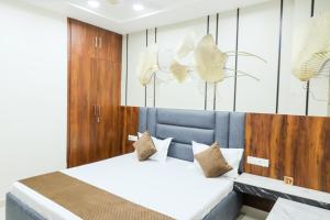 Mand Canal View Rest House FOR FAMILIES ONLY