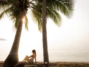 Lipa Lodge Beach Resort - Ban Laem Din