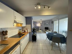 Appartement T3 à 50m de locéan pour 4 personnes - FR-1-379-135