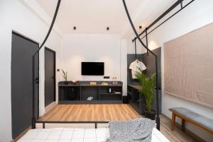 ONEOFF Dashashwamedh