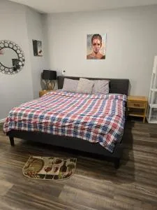 Rose room 8 - Belleville