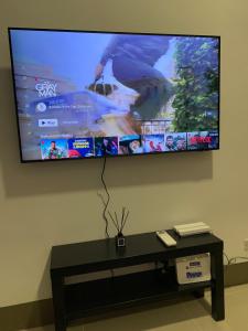 Fame Tower 2 Luxury Queen with own Washer