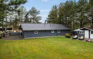 Stunning Home In Oksbøl With Sauna - Vester Debel