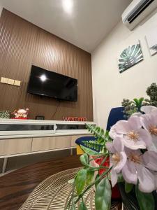 The Shore Cozy Homestay, Heart of KK City Centre