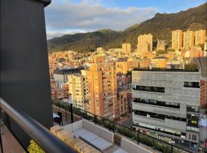 Apartment with balcony in Chapinero