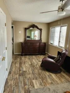 Lakeside furnished apartment, utilities included - 盖恩斯维尔