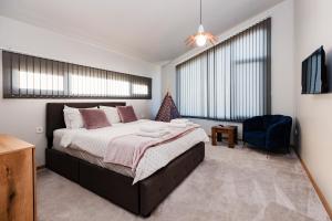 Alexandra Family Estate