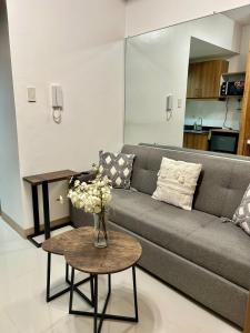 New 1BR Haven Suite Lush Residences Smart TV Netflix Hi speed internet