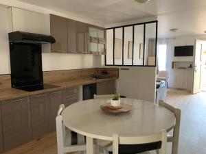 LOGIS HOTELS - Hotel et Restaurant L'Oceana : photos des chambres