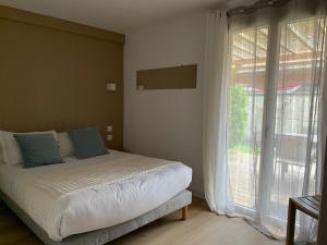 LOGIS HOTELS - Hotel et Restaurant L'Oceana : photos des chambres