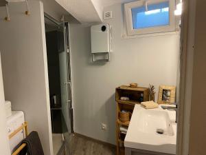 Appartements Charmant appartement au calme avec grand jardin au pied des remparts : photos des chambres