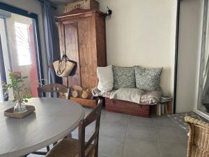 Appartements Charmant appartement au calme avec grand jardin au pied des remparts : photos des chambres