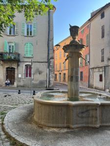 Appartements Charmant appartement au calme avec grand jardin au pied des remparts : photos des chambres