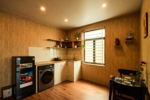 Căn hộ 1 ngủ 1 khách ấm áp trong khu phố Linh lang sầm uất