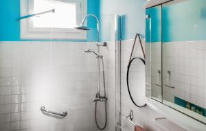 Maisons de vacances Gorgeous Home In Bedoin With Wifi : Maison de Vacances 4 Chambres