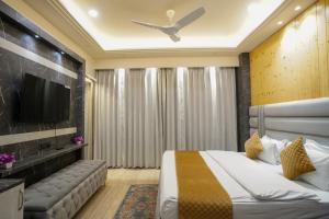 Jannat Hotel