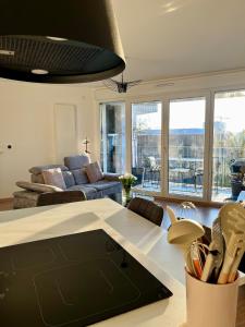 Appartement moderne et spacieux 2 chambres, parking privé