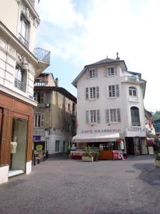 Appartements Le cosy du Theatre, duplex confortable au centre de Chambery : Chambre Double