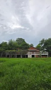 Casa de campo con arroyo en Obligado - Itapúa - Trinidad