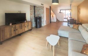 Maisons de vacances Lovely Home In Cebazan With Wifi : photos des chambres
