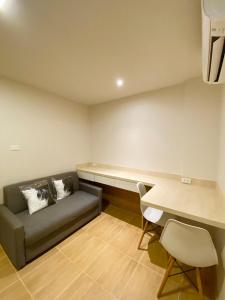 New! Finn condo 4 full finished 304