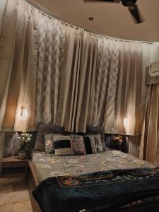 Naari Hotel & Home Stay