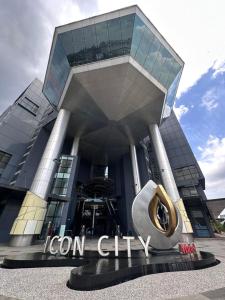 90m2 Duplex Loft for 4 pax by Icon Stay