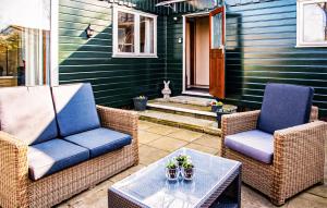 Nice Stacaravan In Reutum With Wifi