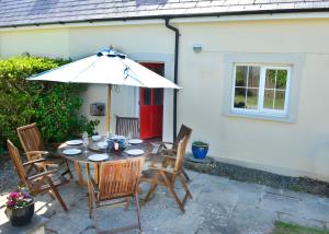 Family friendly house 200 meters to beach