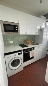 Grand studio fonctionnel, calme et ensoleillé