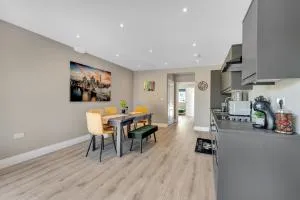 Travard Heathrow 382 - 艾弗