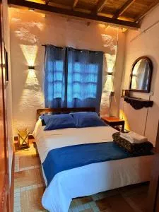 Cabaña campestre y cerca al centro, tranquila, con cocina y wifi - Montecristo