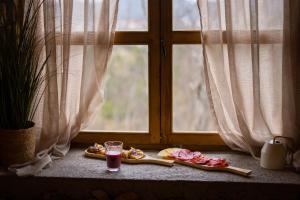 Arhetip, Djedova Villa