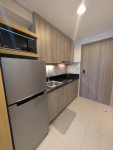 Cozy Modern Sunset View