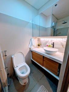 Cozy Modern Sunset View