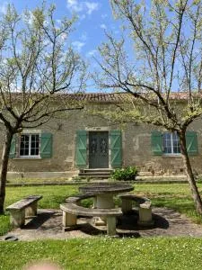Domaine de Pourrouquet - Gîte de La Mare - Castelnavet