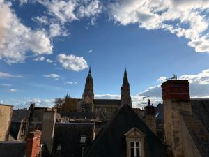 Appartements Le Nid dHistoire avec vue sur la cathedrale : photos des chambres