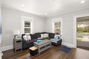 Charming, Historic! Walking Distance to Town!