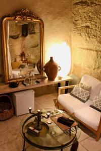 B&B / Chambres d'hotes Troglodyte loft : photos des chambres