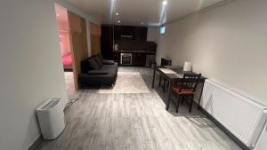Appartements Sous sol refait a neuf : photos des chambres