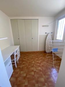 Appartement Fréjus - T3 - 2 chambres - 4 personnes - garage - clim - port à 300 m