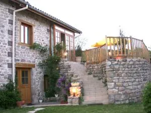 Au Bout du Monde - Saint-Germain-Laprade