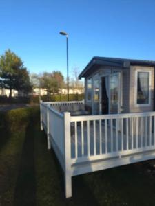 Silver 3 Bed Static Caravan With Patio