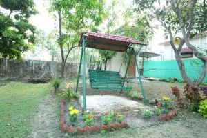 Golden Nest Villa Dehradun - Jhājra