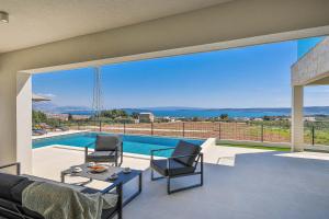 Luxury Villa Sunlife with pool