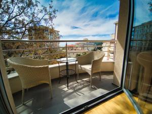 Cozy 1BD apartment 7min to beach