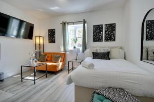 Aylward queen street apartments S19 Ground Floor Near City Centre, Gunwharf Quays