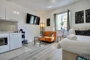 Aylward queen street apartments S19 Ground Floor Near City Centre, Gunwharf Quays