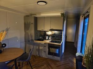 Tiny House 14